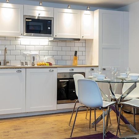 Pillo Rooms Serviced Apartments - Salford Μάντσεστερ Εξωτερικό φωτογραφία