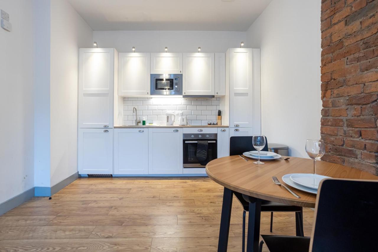 Pillo Rooms Serviced Apartments - Salford Μάντσεστερ Εξωτερικό φωτογραφία