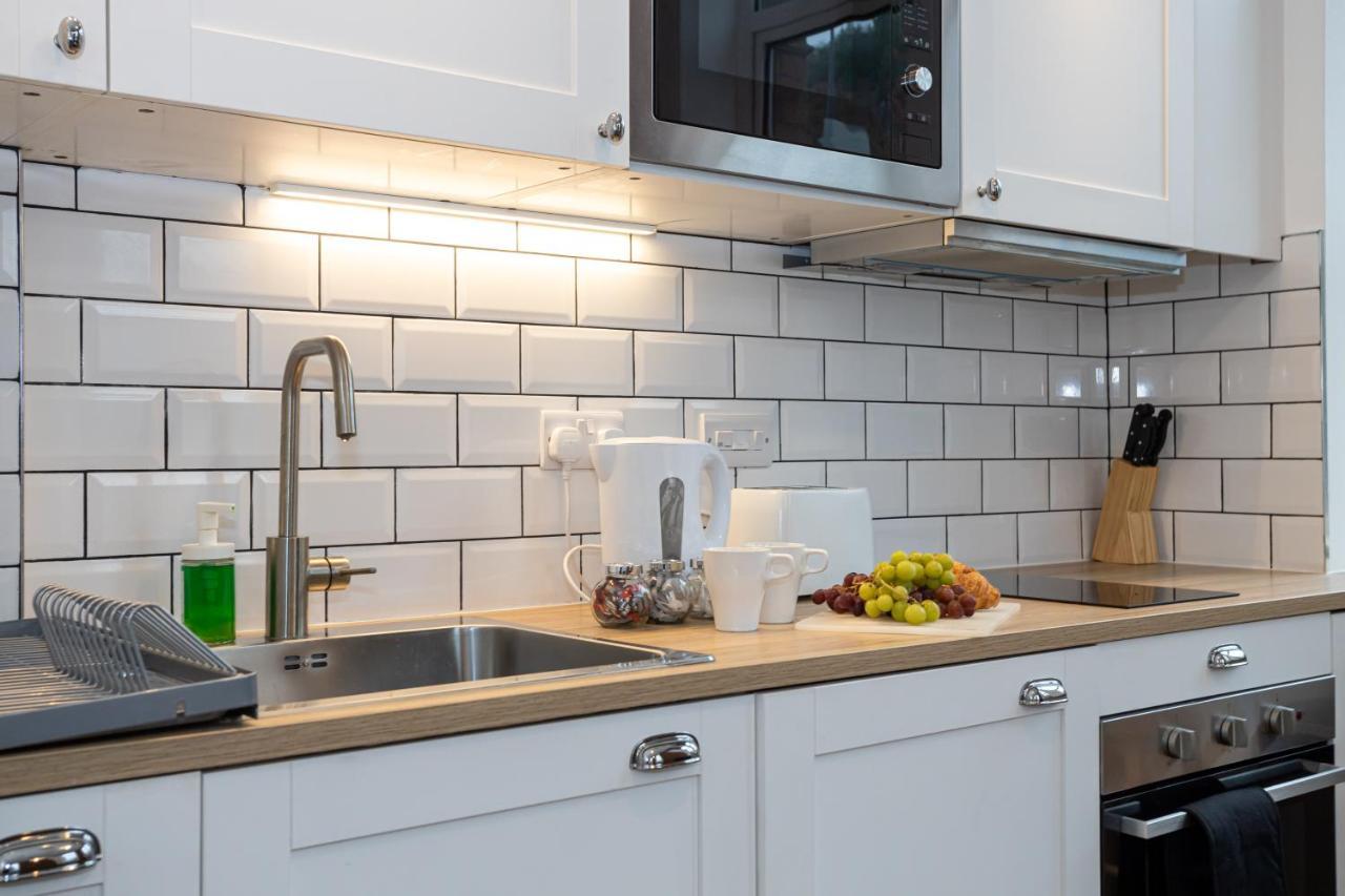 Pillo Rooms Serviced Apartments - Salford Μάντσεστερ Εξωτερικό φωτογραφία